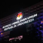 KIP memerintahkan Komisi Pemilihan Umum RI menyerahkan salinan ijazah sarjana Jokowi