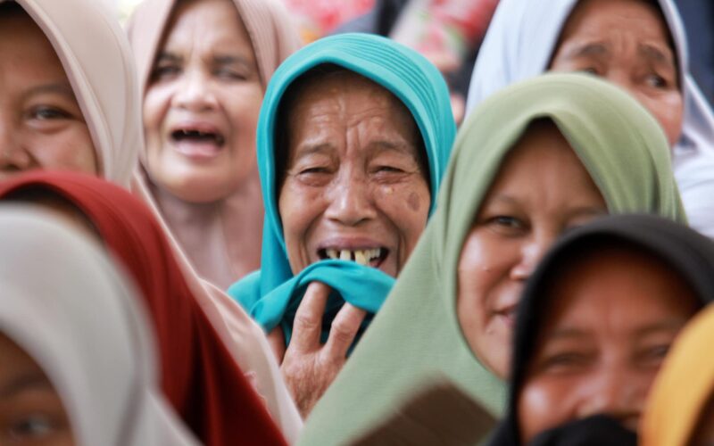 Warga Indonesia Bahagia dan Optimis
