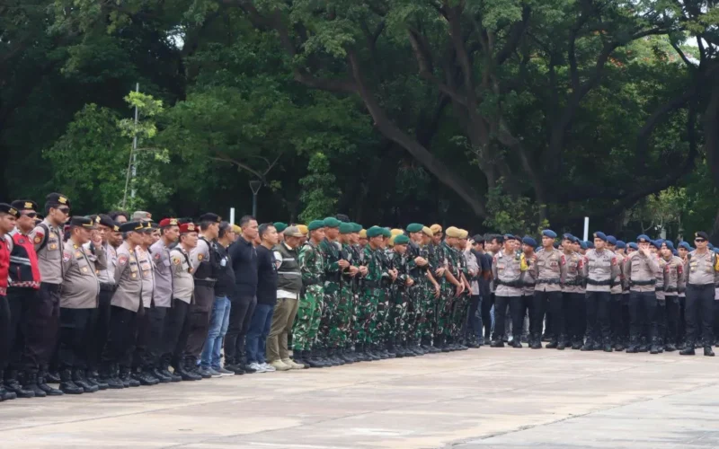 Operasi Pengamanan 7.728 Personel Gabungan di Pasar Murah Monas