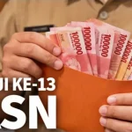 Ilustrasi ASN menerima gaji ke-13