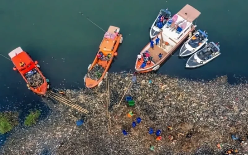 Pulau Sampah Jakarta