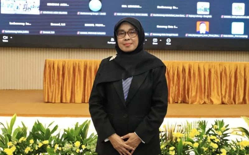 Uun Kurniasih Kepala KUA Perempuan